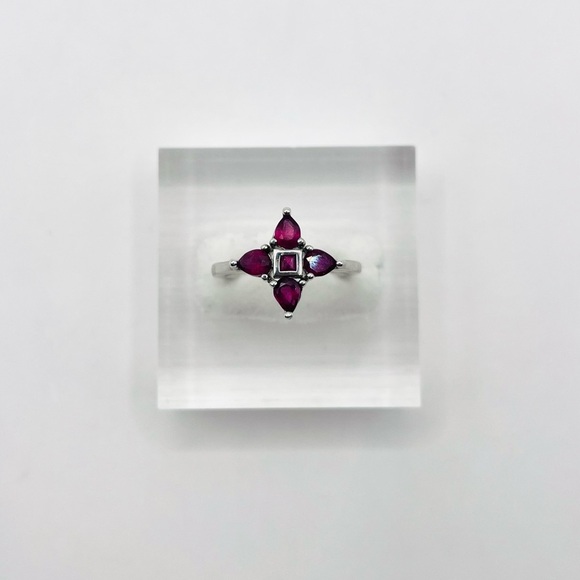 Natural Ruby Pear Cut Cluster Sterling Silver Ring - Picture 3 of 4